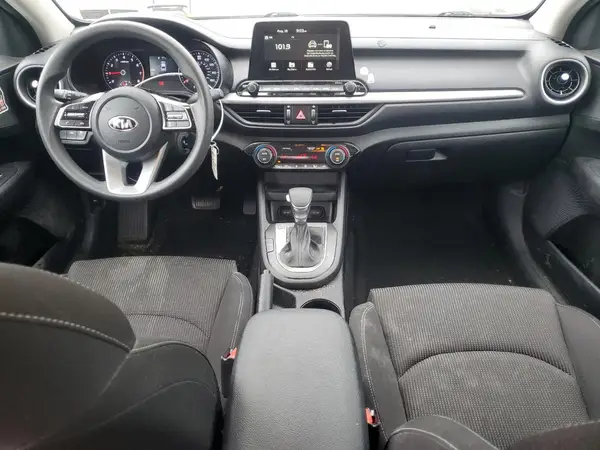 3KPF24AD9KE028922 2019 KIA FORTE - Image 8