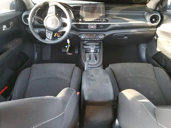 3KPF24AD9KE030735 2019 KIA FORTE - Image 8