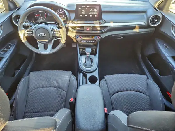 3KPF24AD9KE032002 2019 KIA FORTE - Image 8