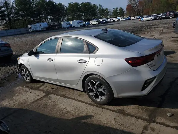 3KPF24AD9KE032176 2019 KIA FORTE - Image 2