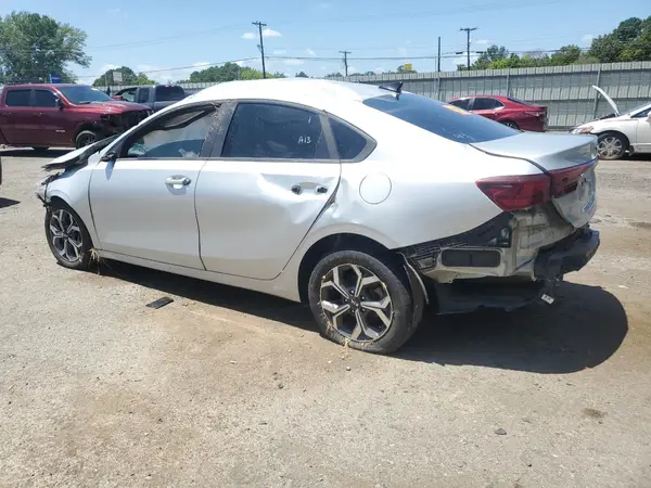 3KPF24AD9KE034042 2019 KIA FORTE - Image 2