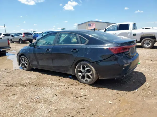 3KPF24AD9KE035627 2019 KIA FORTE - Image 2