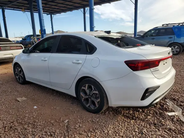 3KPF24AD9KE035904 2019 KIA FORTE - Image 2