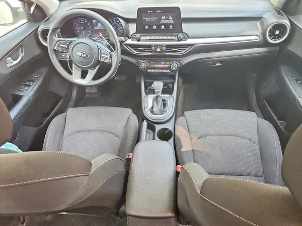 3KPF24AD9KE045591 2019 KIA FORTE - Image 8