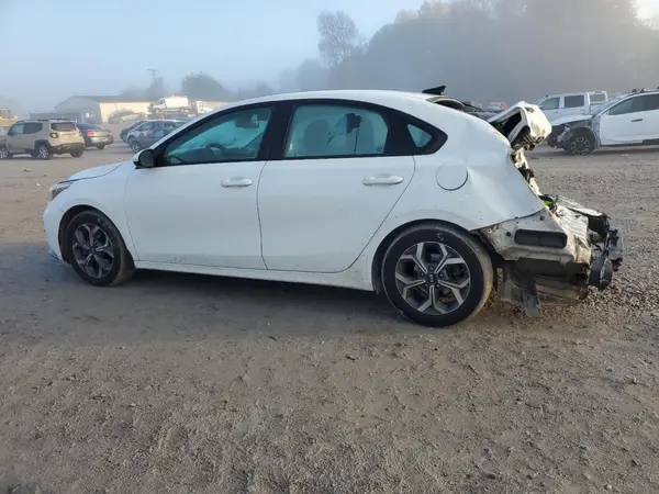 3KPF24AD9KE048992 2019 KIA FORTE - Image 2