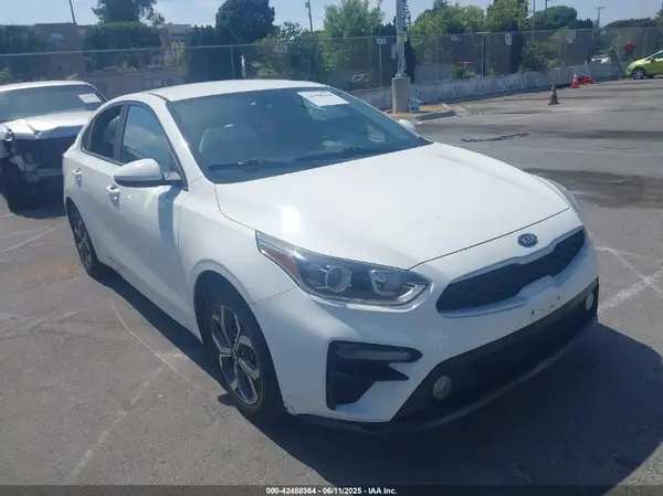 3KPF24AD9KE049835 2019 KIA FORTE - Image 1