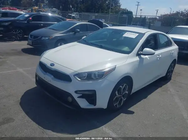 3KPF24AD9KE049835 2019 KIA FORTE - Image 2