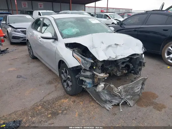 3KPF24AD9KE051228 2019 KIA FORTE - Image 1