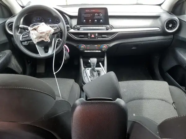 3KPF24AD9KE051682 2019 KIA FORTE - Image 8