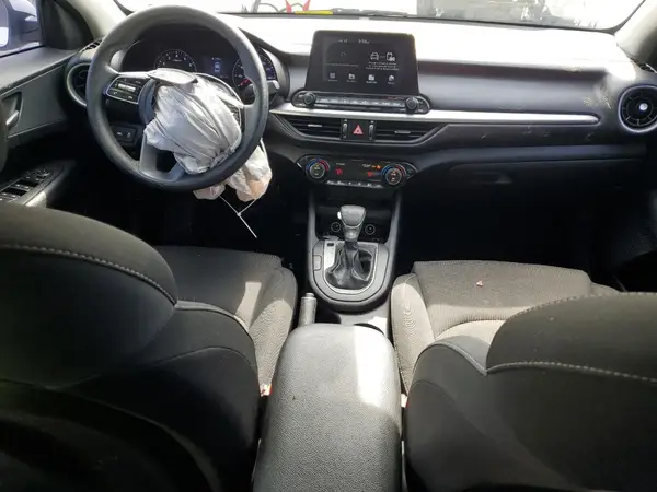 3KPF24AD9KE053240 2019 KIA FORTE - Image 8
