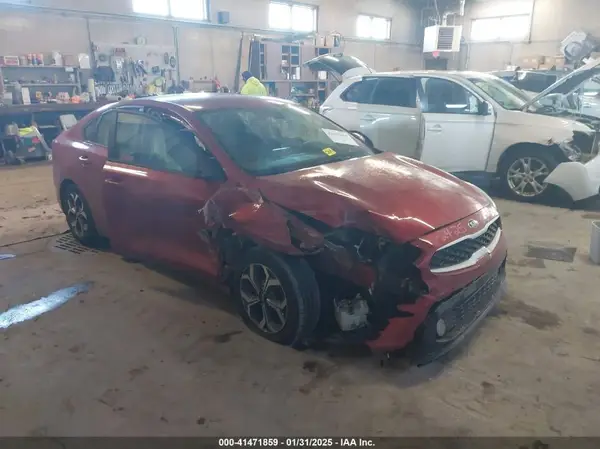 3KPF24AD9KE055893 2019 KIA FORTE - Image 1
