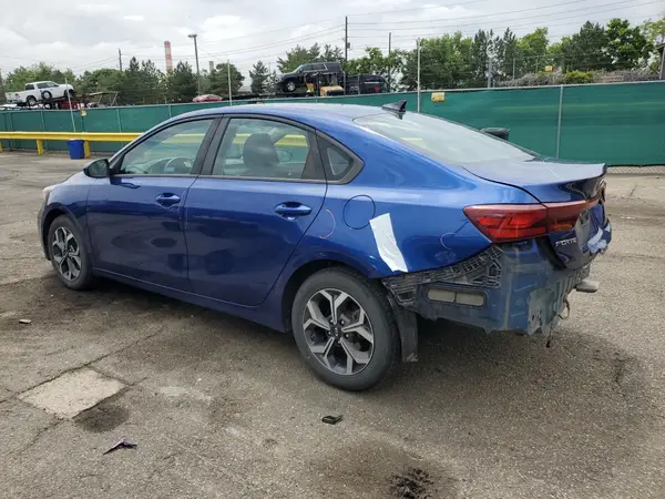 3KPF24AD9KE058163 2019 KIA FORTE - Image 2