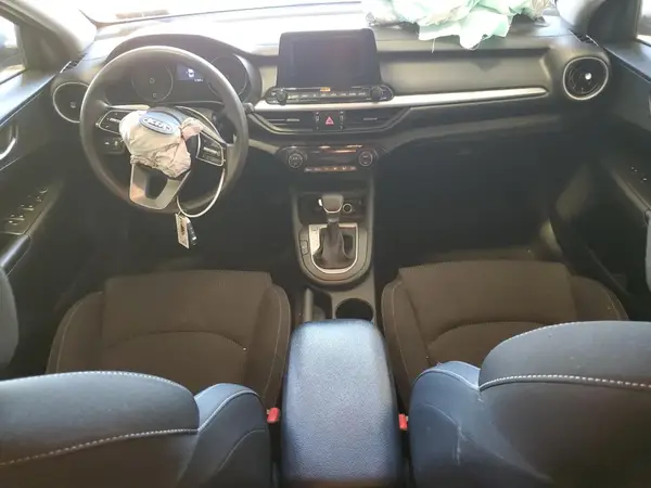 3KPF24AD9KE059040 2019 KIA FORTE - Image 8
