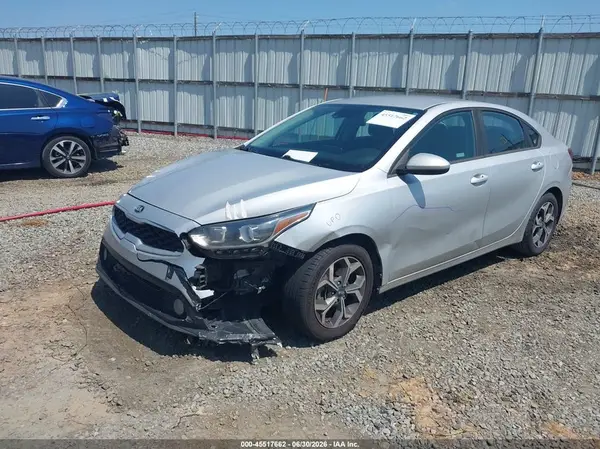 3KPF24AD9KE059832 2019 KIA FORTE - Image 2