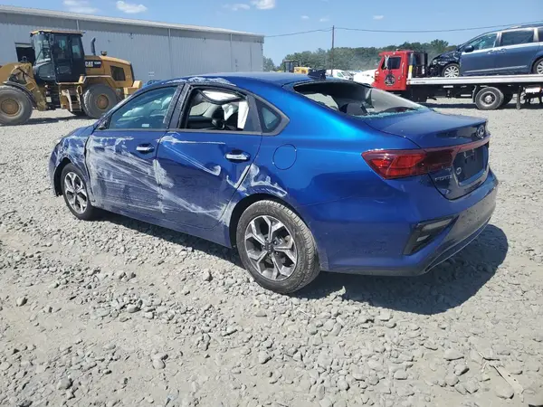 3KPF24AD9KE060379 2019 KIA FORTE - Image 2
