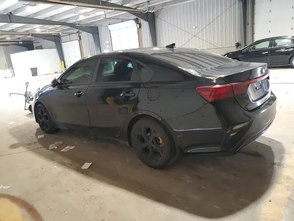 3KPF24AD9KE061001 2019 KIA FORTE - Image 2
