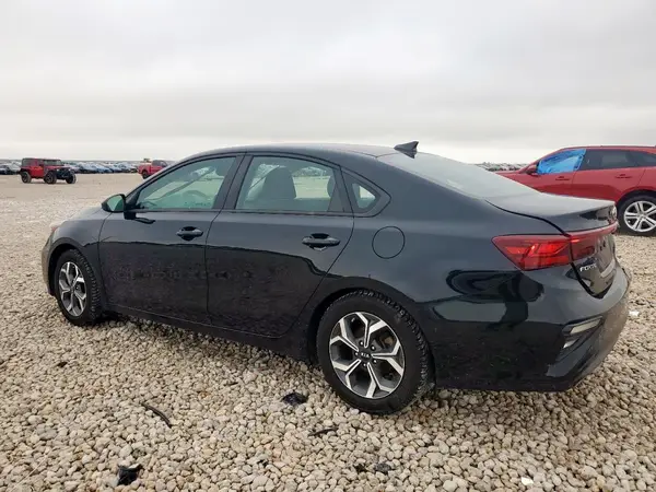 3KPF24AD9KE061130 2019 KIA FORTE - Image 2