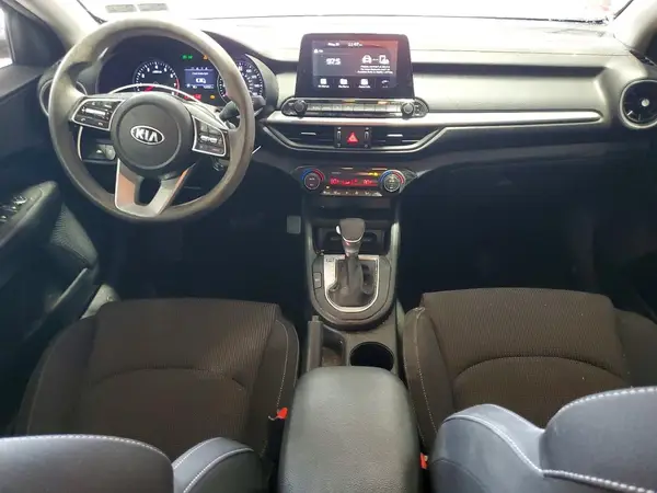 3KPF24AD9KE061709 2019 KIA FORTE - Image 8