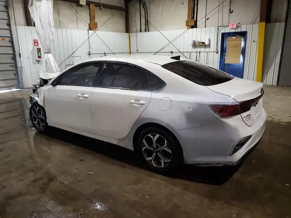 3KPF24AD9KE061791 2019 KIA FORTE - Image 2