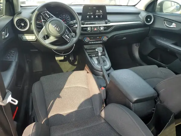 3KPF24AD9KE061869 2019 KIA FORTE - Image 8