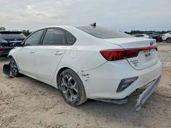 3KPF24AD9KE062293 2019 KIA FORTE - Image 2