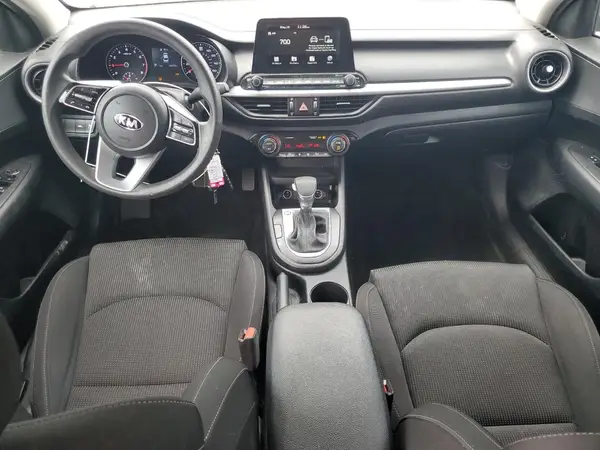 3KPF24AD9KE063587 2019 KIA FORTE - Image 8