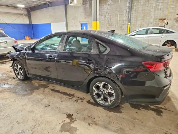 3KPF24AD9KE066313 2019 KIA FORTE - Image 2