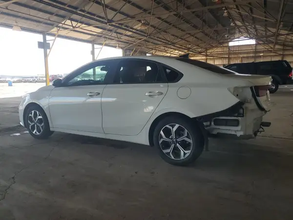 3KPF24AD9KE066540 2019 KIA FORTE - Image 2