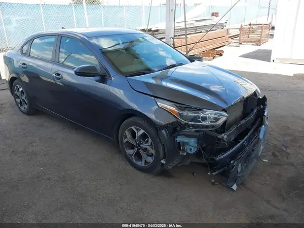 3KPF24AD9KE067221 2019 KIA FORTE - Image 1