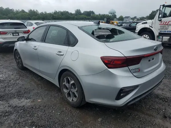 3KPF24AD9KE067252 2019 KIA FORTE - Image 2
