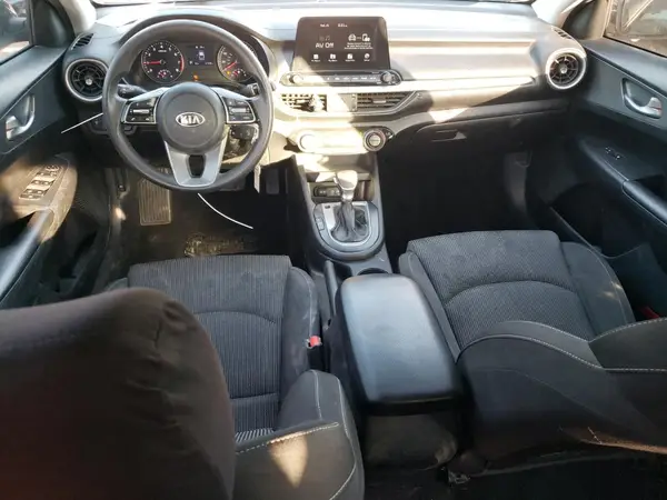 3KPF24AD9KE071740 2019 KIA FORTE - Image 8