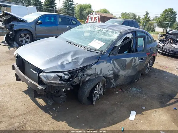 3KPF24AD9KE072418 2019 KIA FORTE - Image 2