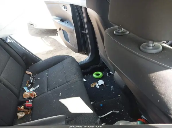 3KPF24AD9KE072418 2019 KIA FORTE - Image 8