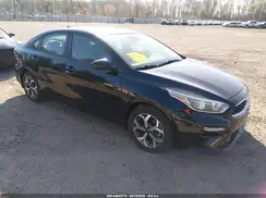 3KPF24AD9KE075402 2019 KIA FORTE