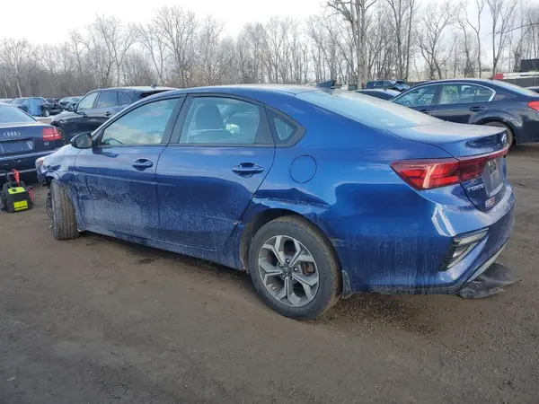 3KPF24AD9KE075416 2019 KIA FORTE - Image 2