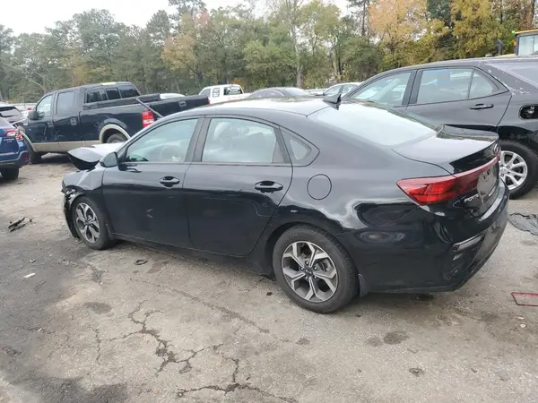 3KPF24AD9KE076324 2019 KIA FORTE - Image 2