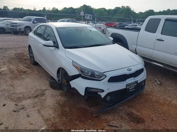 3KPF24AD9KE077229 2019 KIA FORTE - Image 1