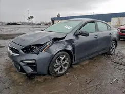 3KPF24AD9KE083242 2019 KIA FORTE