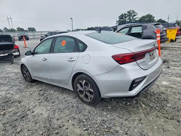 3KPF24AD9KE084231 2019 KIA FORTE - Image 2
