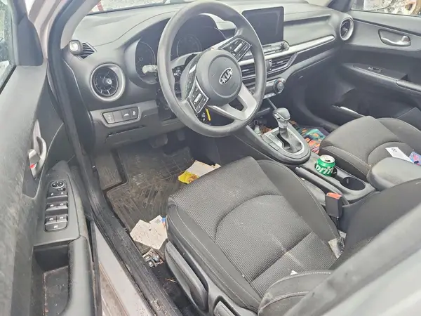 3KPF24AD9KE084231 2019 KIA FORTE - Image 8