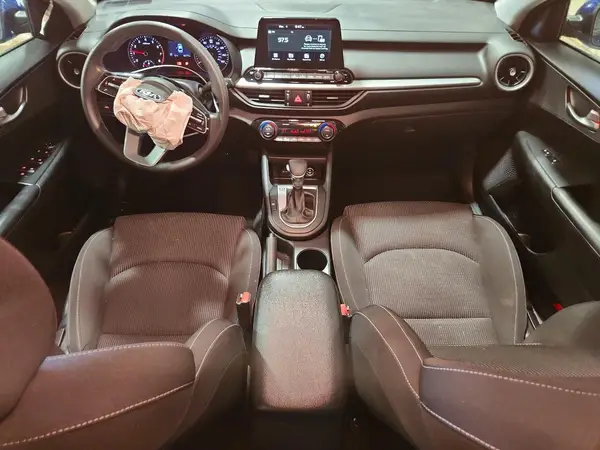 3KPF24AD9KE089235 2019 KIA FORTE - Image 8