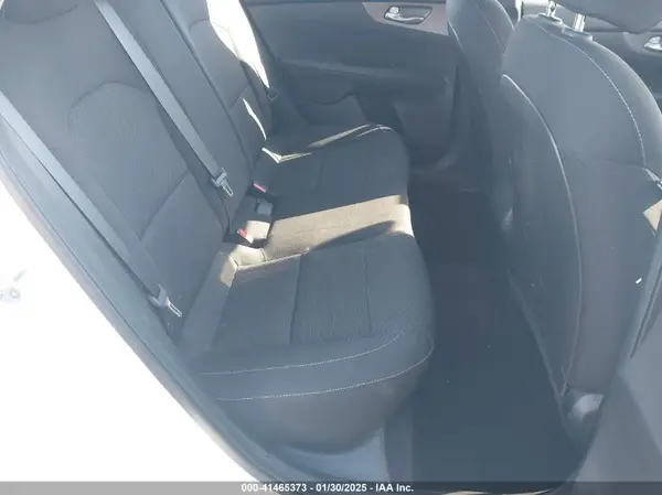 3KPF24AD9KE095228 2019 KIA FORTE - Image 8