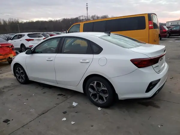 3KPF24AD9KE096203 2019 KIA FORTE - Image 2