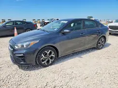 3KPF24AD9KE098243 2019 KIA FORTE