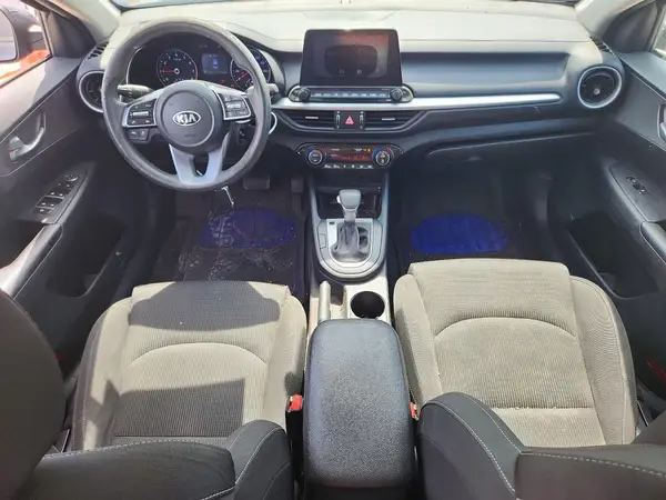 3KPF24AD9KE098243 2019 KIA FORTE - Image 8