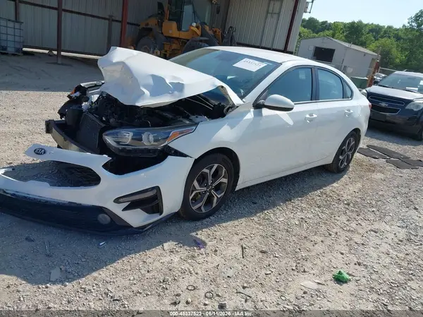 3KPF24AD9KE098453 2019 KIA FORTE - Image 2