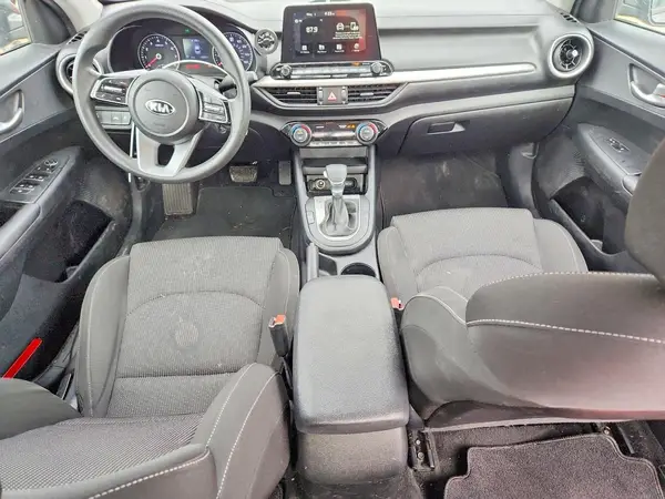 3KPF24AD9KE098632 2019 KIA FORTE - Image 8