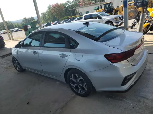 3KPF24AD9KE099019 2019 KIA FORTE - Image 2