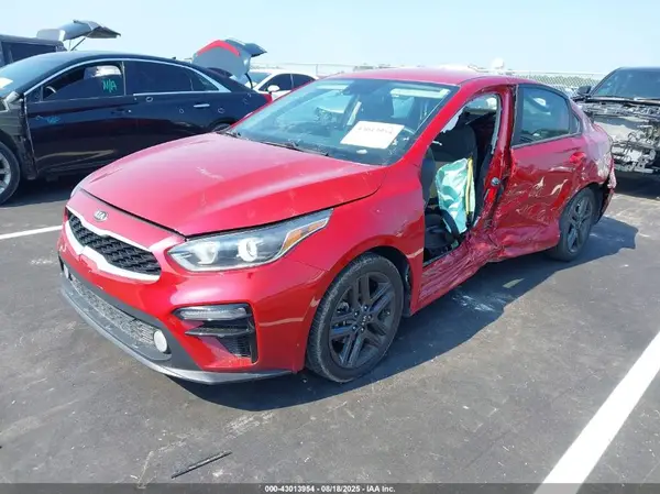 3KPF24AD9KE099151 2019 KIA FORTE - Image 2