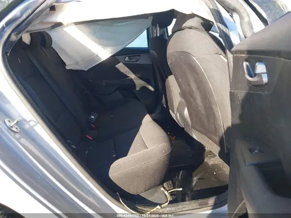 3KPF24AD9KE099991 2019 KIA FORTE - Image 8
